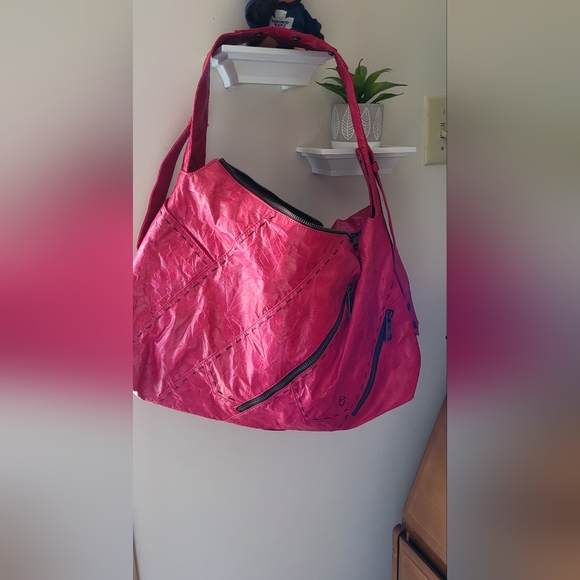 MATT & NAT Japanese HOBO style bag - Picture 2 of 7